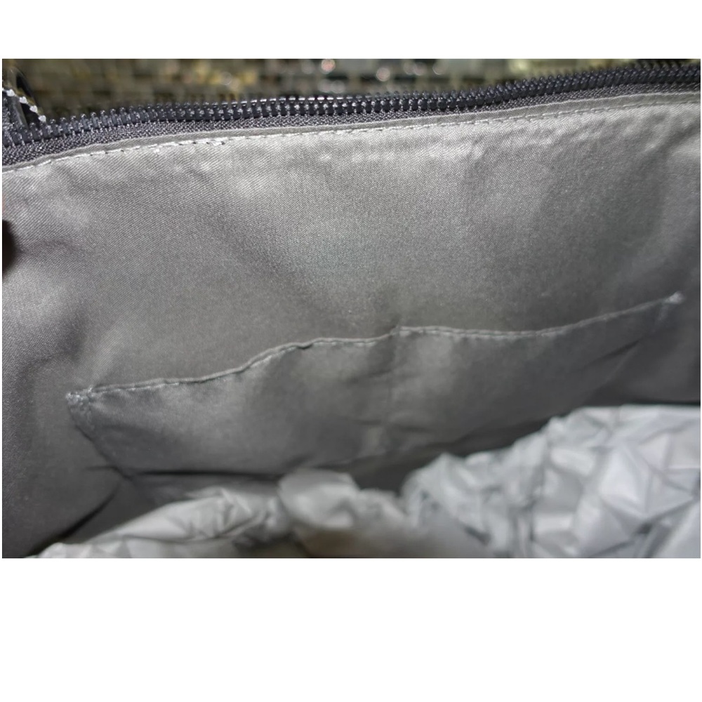 Adrienne Vittadini Purse - Picture 4 of 7